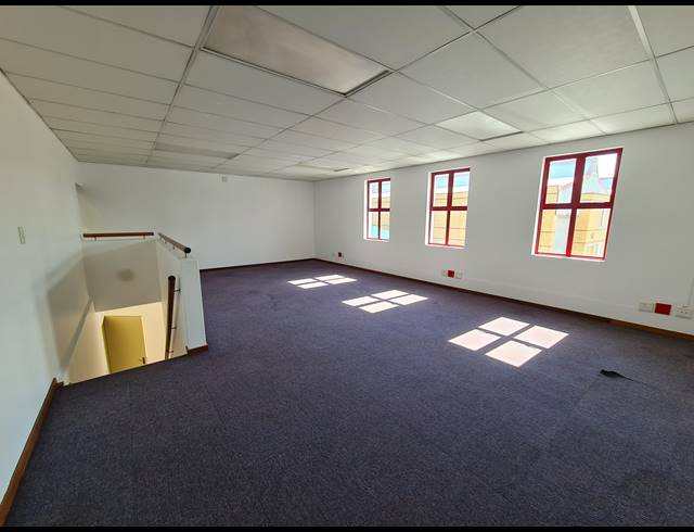395M² WAREHOUSE RENTED IN KILLARNEY GARDENS